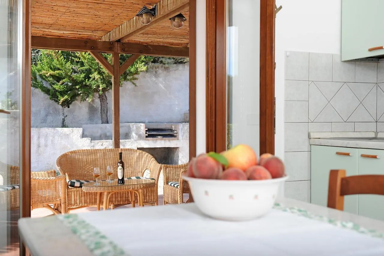 Appartamento Casa nel vigneto con vista mare Magomadas Italia