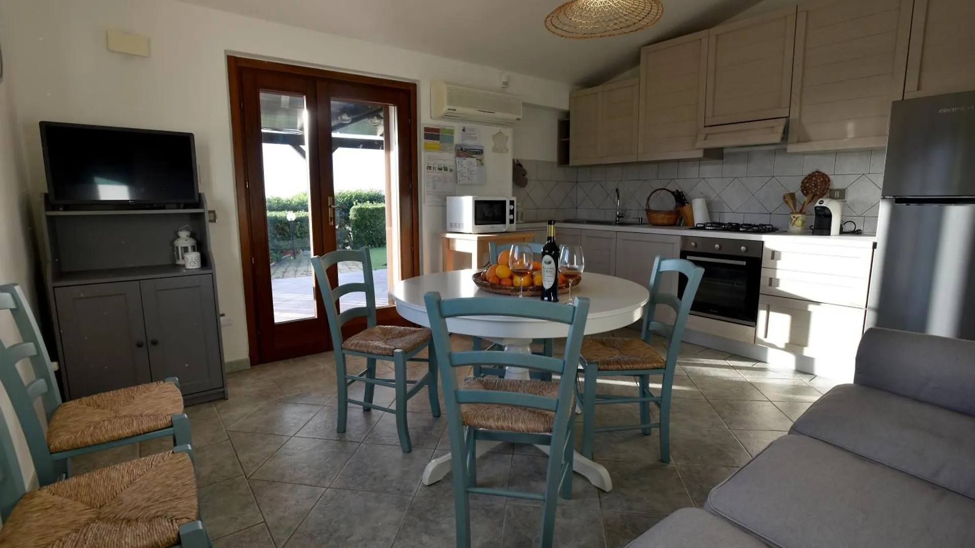 Appartamento Casa nel vigneto con vista mare Magomadas 0*,  Italia